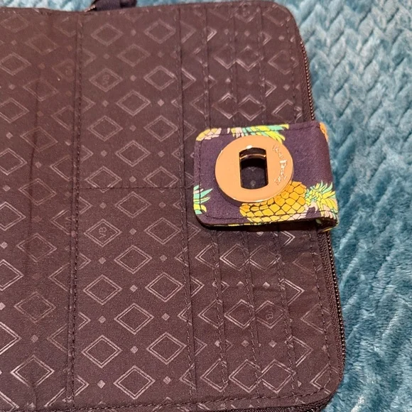 Vera Bradley Navy Quilted Wallet with Tropical Pineapple Print - Picture 6 of 10
